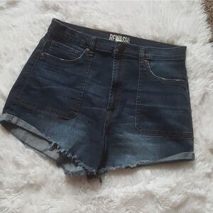 Rewash dark wash high rise jean shorts Size 10‎